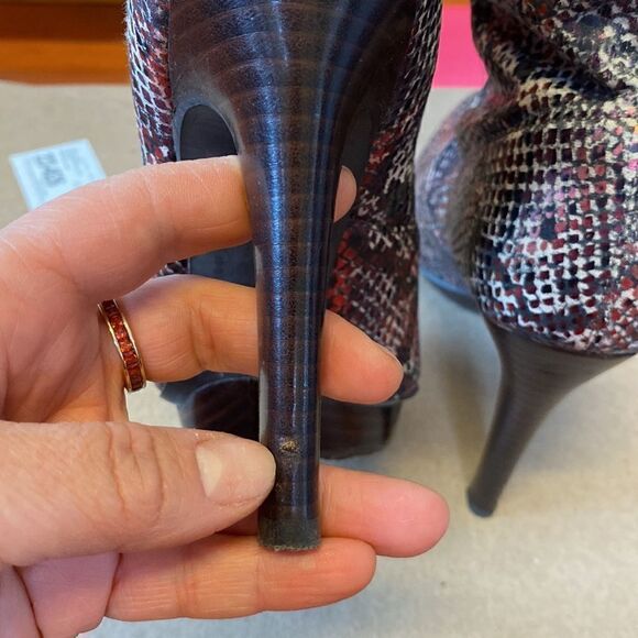 Carlos Santana Tall Boots 5.5 Platform High Heels Snake Reptile Stretch Fit Sexy - Picture 9 of 11